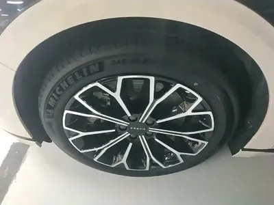 Zeekr 极氪007GT 2025, 15900 км, за 171300 CNY - фото 23
