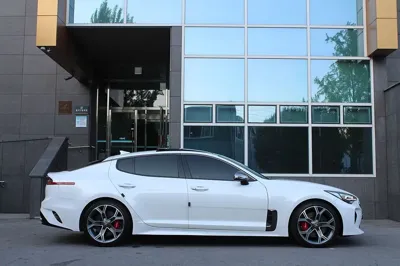 Kia Stinger 2018, 140300 км, за 16500000 KRW