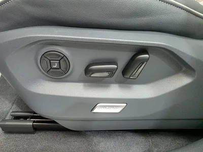 Volkswagen Touareg 2026, 19 км, за 109000000 KRW - фото 6