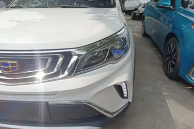 Geely Auto Vision X3 2017, 88500 км, за 39547.15 CNY - фото 9