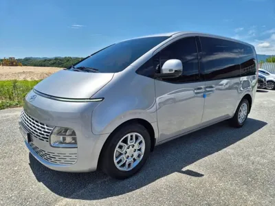 Hyundai Staria · 2022 год