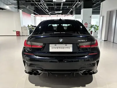 BMW 3 Series 2021, 105000 км, за 122000 CNY