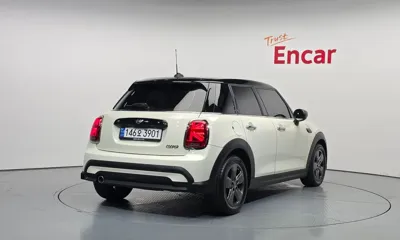 MINI Cooper 2023, 18372 км, за 26600000 KRW