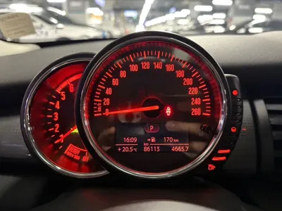 MINI Cooper 2015, 86110 км, за 5490000 KRW - фото 12