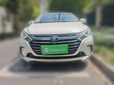 BYD Qin New Energy 2017, 49000 км, за 37205.29 CNY