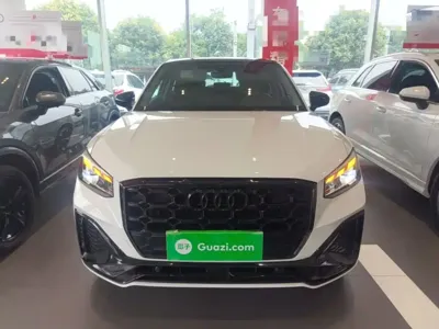 Audi Q2L 2024, 28600 км, за 113600 CNY