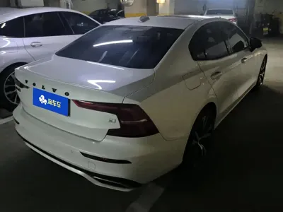 Volvo S60 2020, 52699 км, за 112000 CNY