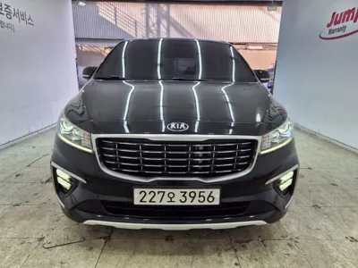 Kia Canival · 2019 год