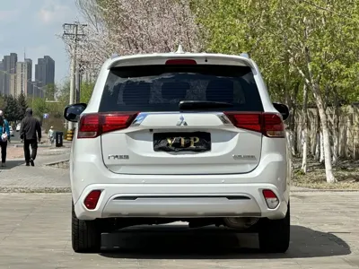 Mitsubishi Outlander 2022, 56000 км, за 83000 CNY - фото 5