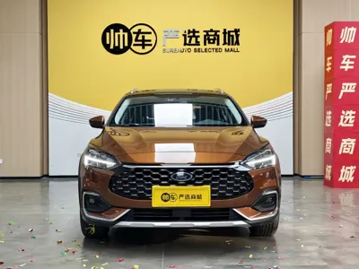 Ford Focus 2021, 28000 км, за 61800 CNY