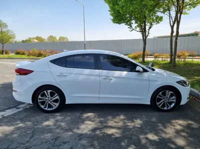 Hyundai Avante 2018, 94186 км, за 11500000 KRW - фото 5