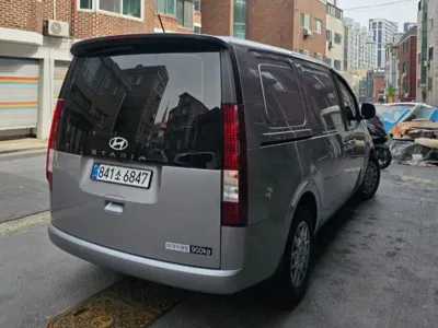 Hyundai Staria 2025, 22555 км, за 31580000 KRW