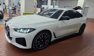 BMW i4 · 2025 год