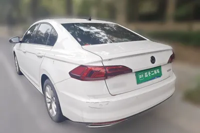 Volkswagen Bora 2021, 56100 км, за 55161.64 CNY