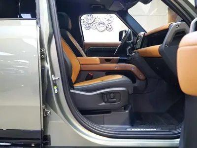 Land Rover Defender 2022, 55000 км, за 579000 CNY - фото 9