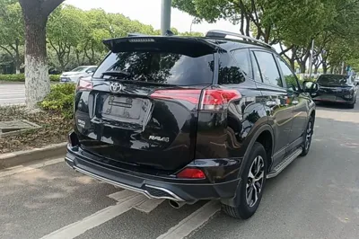 Toyota RAV4 2016, 102000 км, за 76993.8 CNY - фото 6