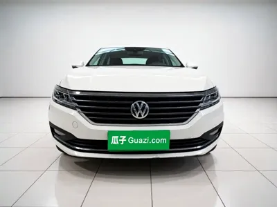 Volkswagen Lavida 2020, 40100 км, за 45400 CNY