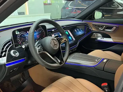 Mercedes-Benz E-Class 2025, 10500 км, за 376500 CNY - фото 8