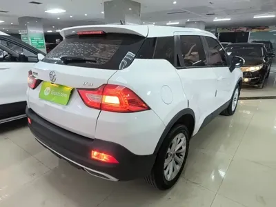 Zhonghua V3 2017, 52800 км, за 20500 CNY - фото 7