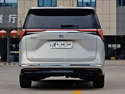 Buick GL8 2026, 6000 км, за 285000 CNY - фото 6