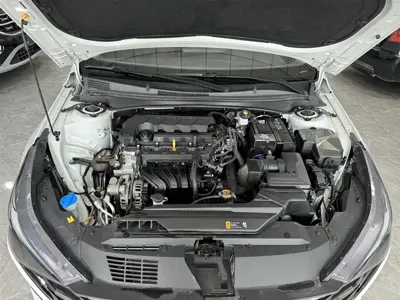 Hyundai Elantra 2023, 30000 км, за 79800 CNY - фото 17