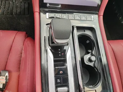 Hongqi H5 PHEV 2025, 100 км, за 133449.58 CNY - фото 17