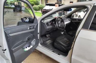 Volkswagen Lavida 2015, 97100 км, за 36144.8 CNY - фото 16
