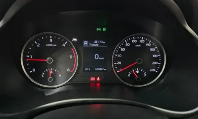 Kia Stonic 2019, 126867 км, за 7900000 KRW - фото 8