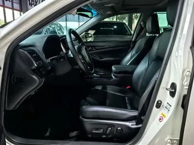 Toyota Crown 2017, 106000 км, за 109800 CNY - фото 8