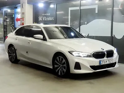 BMW 3-Series · 2025 год