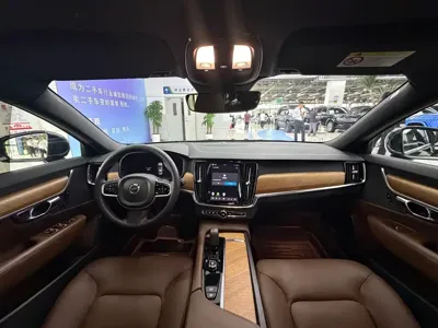 Volvo S90 2024, 35000 км, за 179800 CNY - фото 8