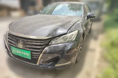 Toyota Crown · 2018 год