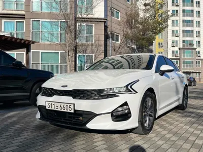 Kia K5 · 2021 год