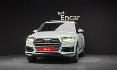 Audi Q7 2019, 111761 км, за 24500000 KRW