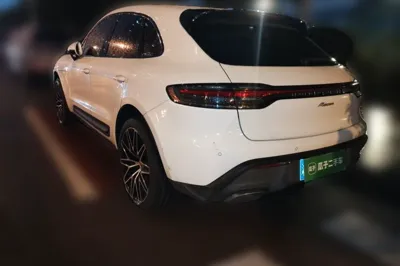Porsche Macan 2023, 35100 км, за 333290.84 CNY
