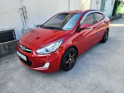Hyundai Accent · 2011 год