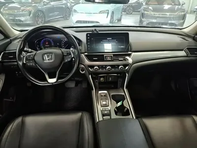 Honda Accord 2023, 134800 км, за 93200 CNY - фото 10