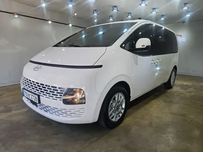 Hyundai Staria · 2025 год