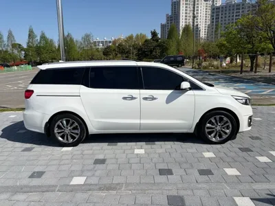 Kia Canival 2016, 86077 км, за 15500000 KRW - фото 4
