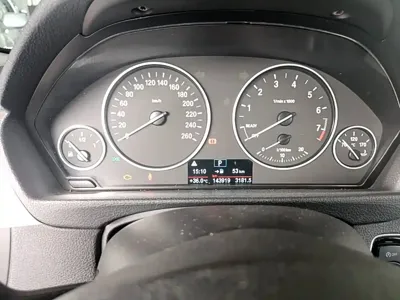 BMW 3 Series 2015, 143900 км, за 44300 CNY - фото 12