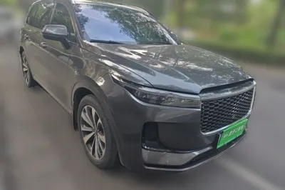 Li Auto ONE 2021, 101900 км, за 121327.67 CNY