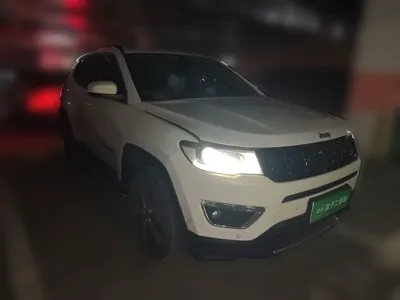 Jeep Compass 2017, 89300 км, за 51705.35 CNY