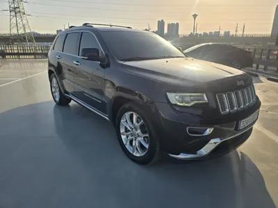 Jeep Cherokee 2016, 115334 км, за 15200000 KRW