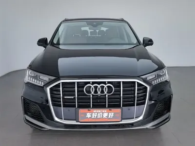 Audi Q7 2021, 92100 км, за 259800 CNY