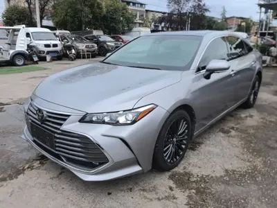 Toyota Avalon · 2019 год