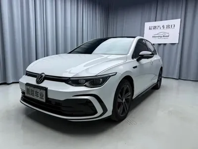 Volkswagen Golf · 2022 год