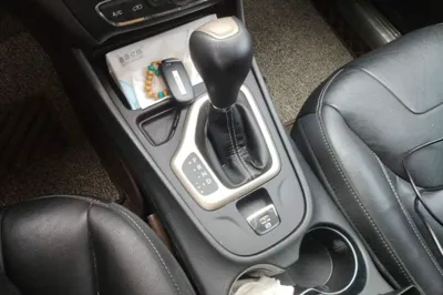 Jeep Cherokee 2017, 112200 км, за 47918.89 CNY - фото 14