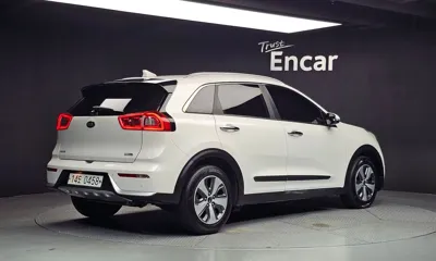 Kia Niro 2017, 159105 км, за 5500000 KRW