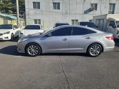 Hyundai Grandeur 2015, 108311 км, за 5500000 KRW