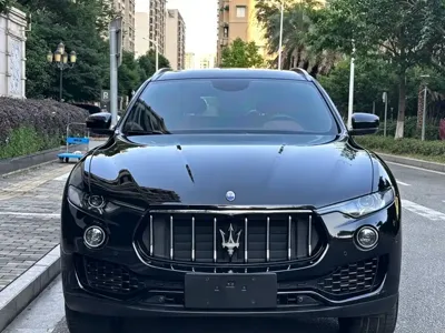 Maserati Levante 2021, 100800 км, за 275100 CNY - фото 3